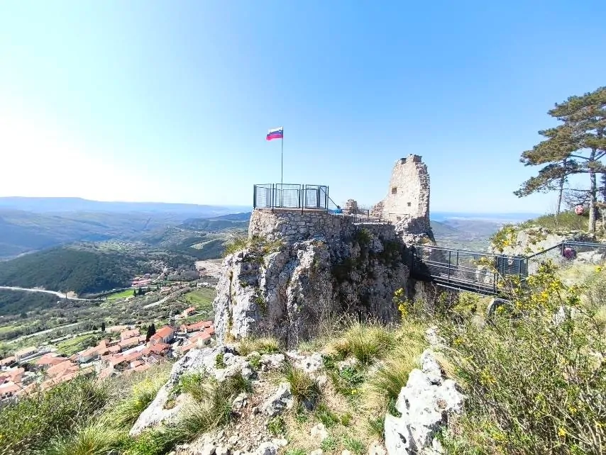 Ljubo Žaja i IPA LJubljana u pohodu na Slavnik - IPA Istra
